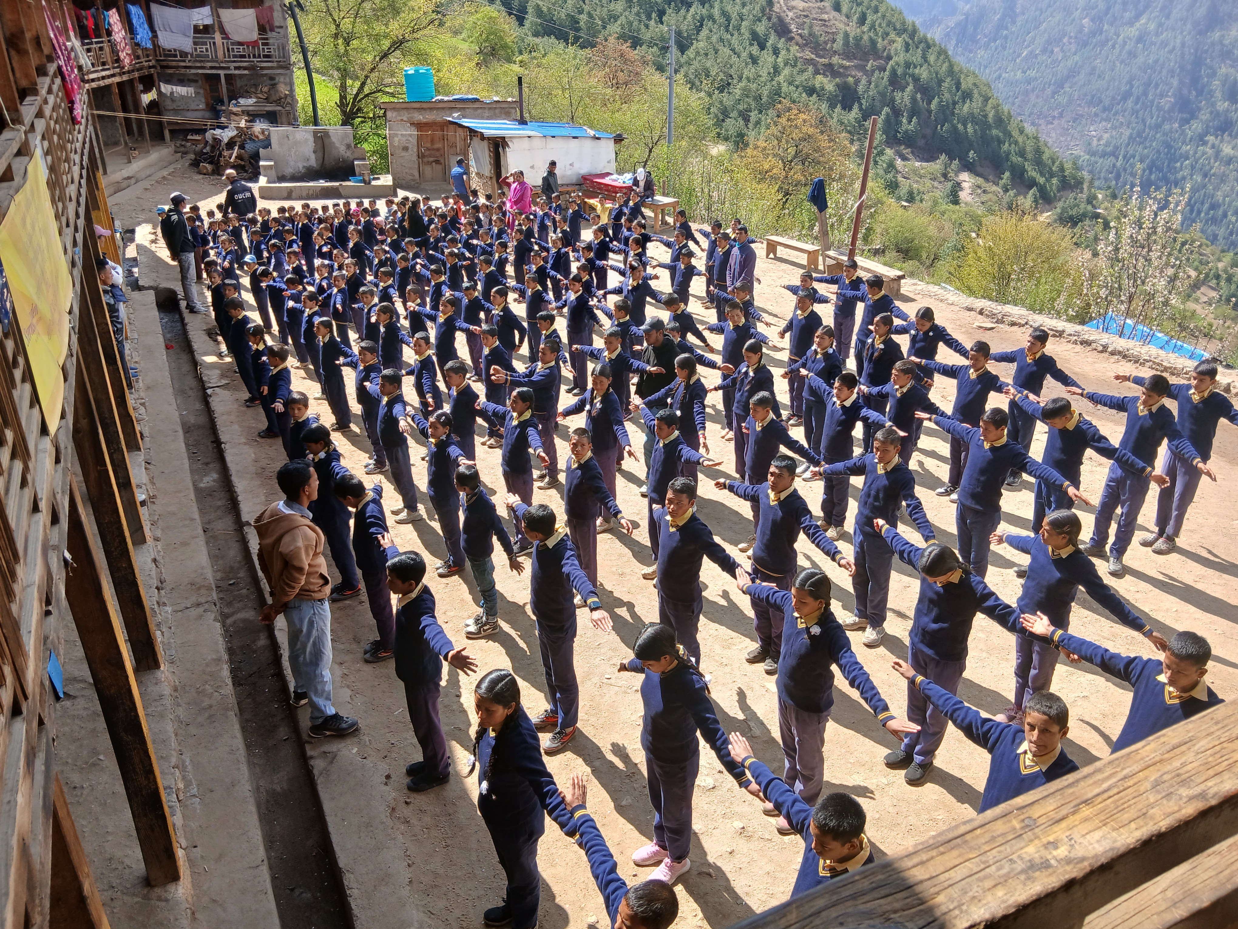 Nepal Schulgebäude im Bau